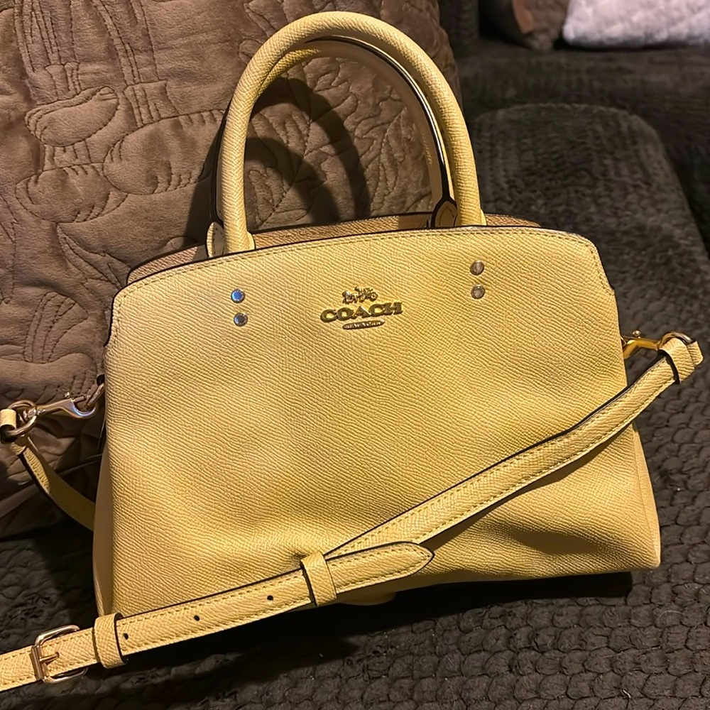 Coach crossbody! 💛